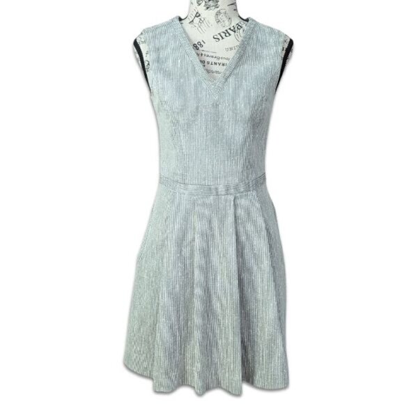 Theory Silk Fit & Flare Sleeveless V Neck Dress Soft Linen Stripe Women's Size 2 - Picture 1 of 8
